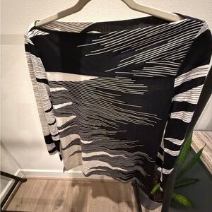 Diane Von Furstenberg Striped Black and White 100% Silk Shirt